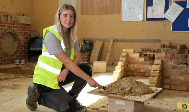  Apprentice becomes British cycling champion 